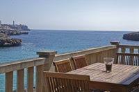 Immobilien Ferienhaus Casa Cala Marcal - Haus in erster Meereslinie am Strand v. Porto Colom mit fantastischem Meerblick 